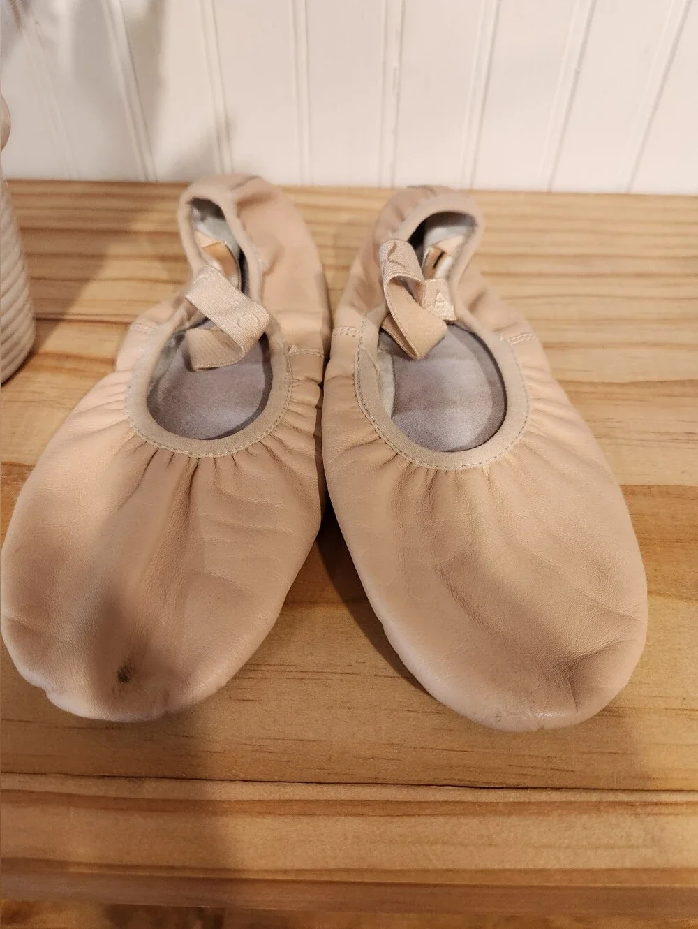 Capezio Kids Full-Sole Ballet Slippers in Ballet Pink, Size 6.5N